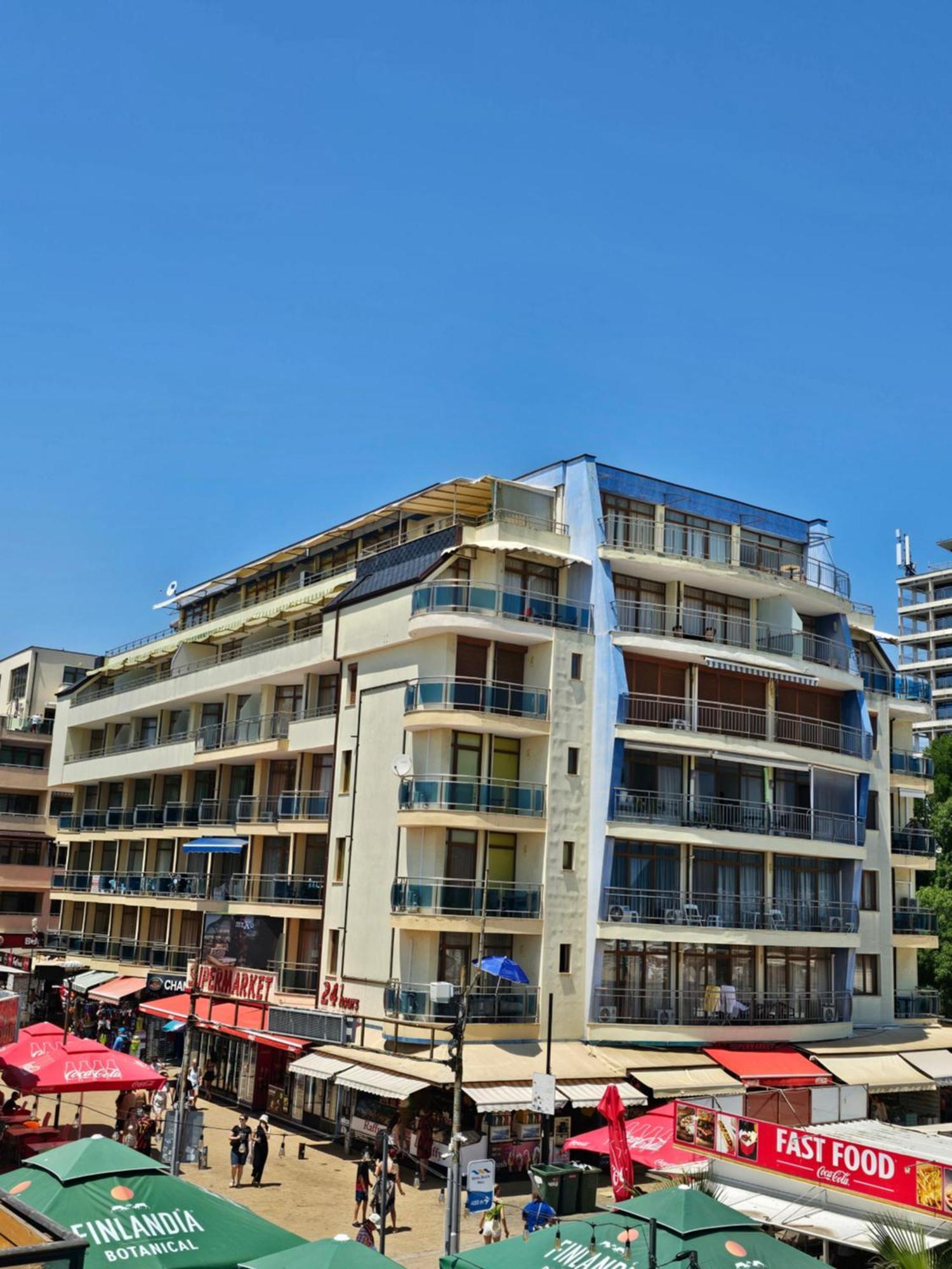 Kaya Apartment